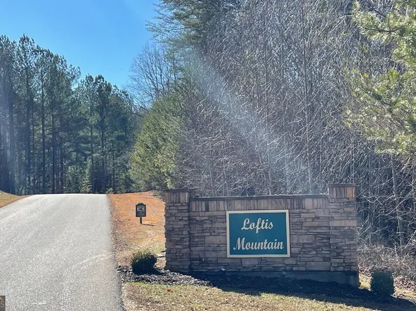42 Loftis Mountain Way, Blairsville, GA 30512