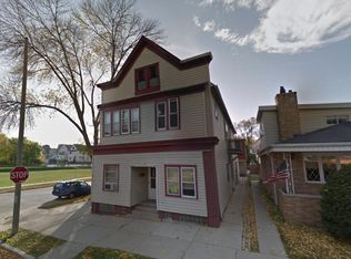 2565 S 9th St, Milwaukee, WI 53215