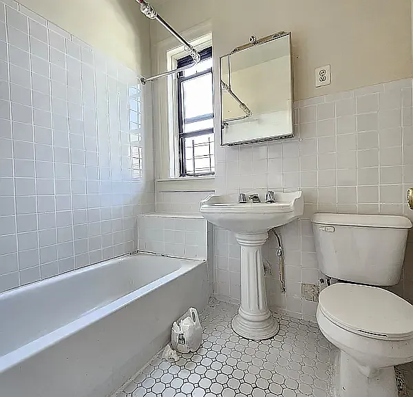 8609 Bay 16 St #C9 — Photo 11