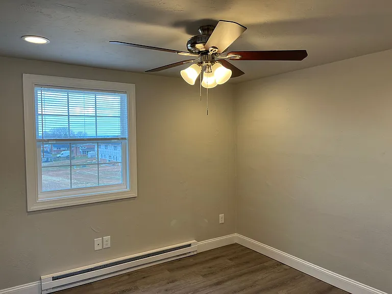 Salem Run Apartments - Phase 1 — Photo 47