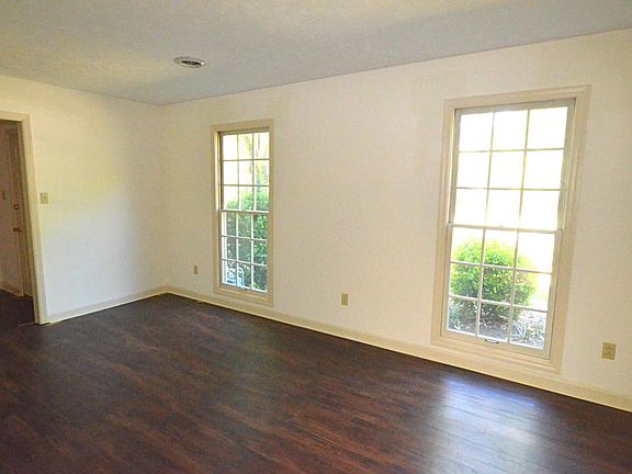 3rd image of 8734 Aragon Ln