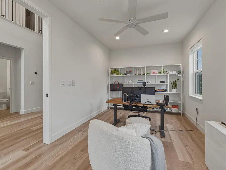 4065 Maddy Ave — Photo 9