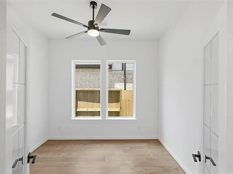 10623 Hidden Rock Dr — Photo 5