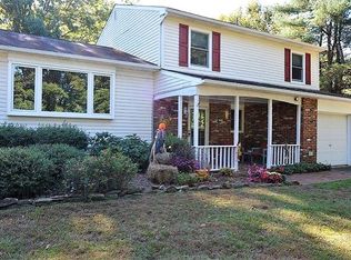 6 Holly Jill Ln, Stockton, NJ 08559