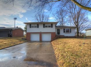 341 E Park St, Argenta, IL 62501