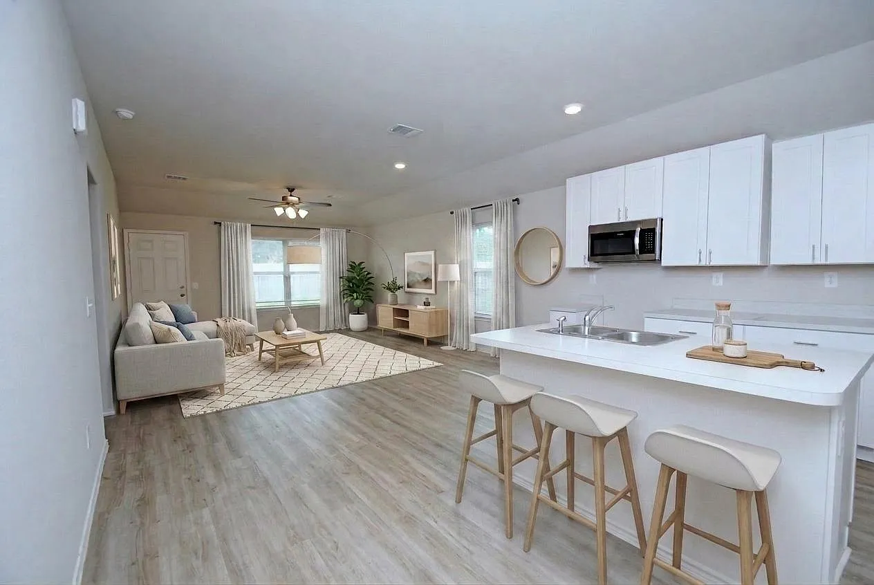 4 bed, 2.5 bath, 1500 sqft, $2,200 — Photo 4
