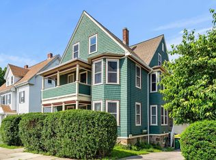 36-36 Willow St #38, Newton Center, MA 02459