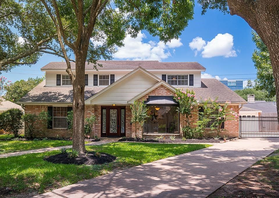 1st image of 10226 Meadow Lake Ln