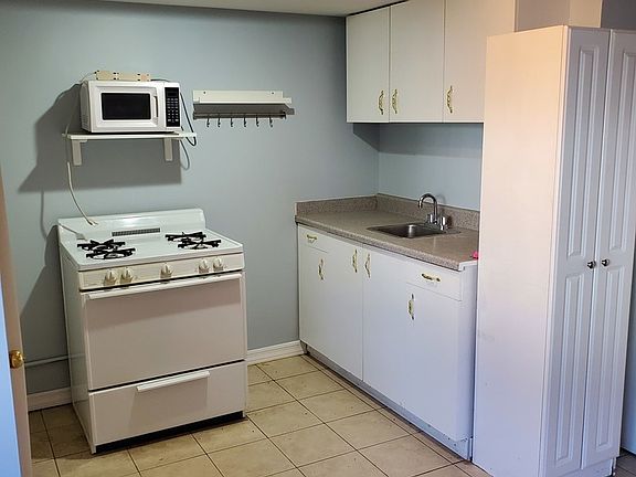 5th image of 551 W Park Ave #G