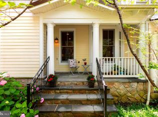 1210 N Danville St, Arlington, VA 22201