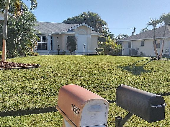 4th image of 1867 SW Norman Ln