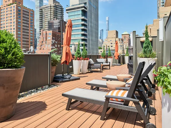 225 East 63rd Street image 7 of 15