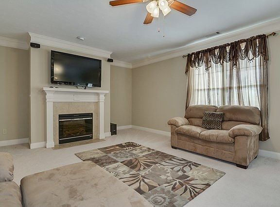 5th image of 1762 Deer Chase Ln