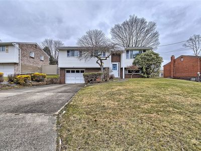 551 Newport Dr, Greensburg, PA, 15601