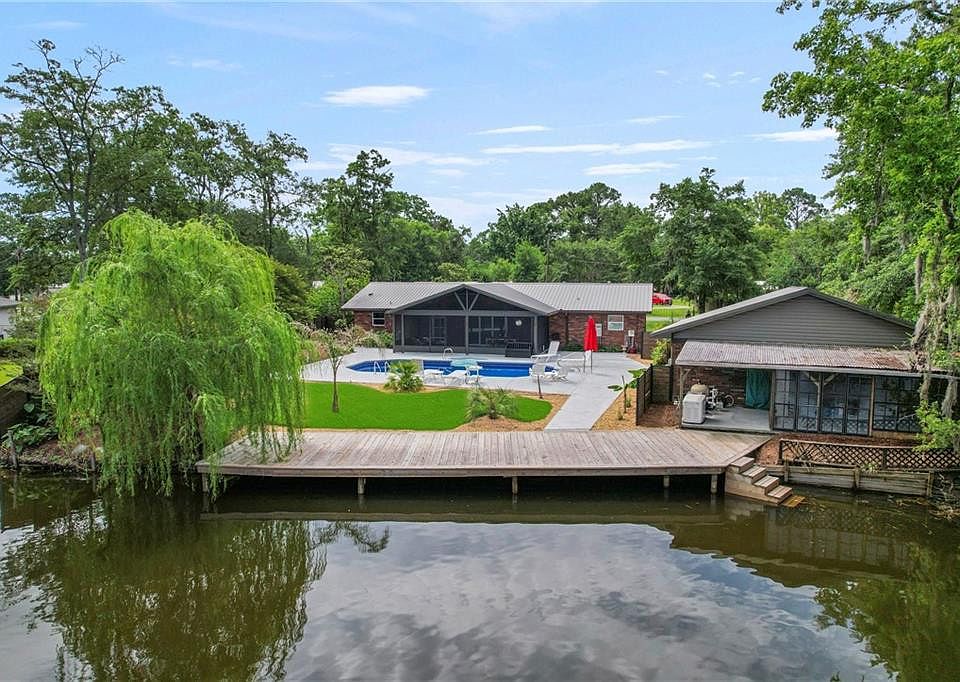 1st image of 103 Pine Lake Dr