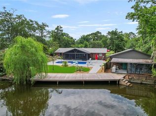 103 Pine Lake Dr, Brunswick, GA 31525