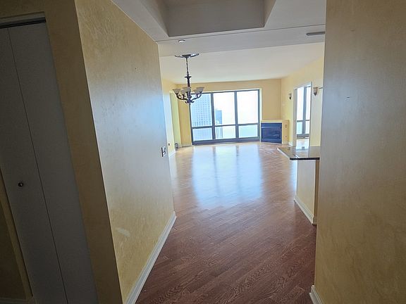 5th image of 130 N Garland Ct APT 5003