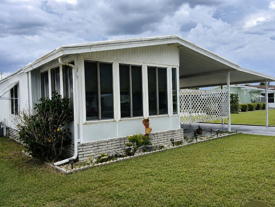 1st image of 356 Crestwood Dr