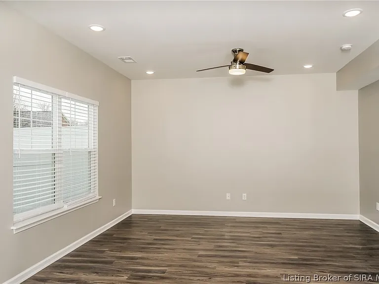 2063 N Sarah Dr — Photo 6