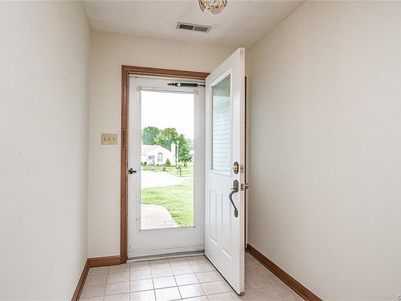 4th image of 3107 W Grant St