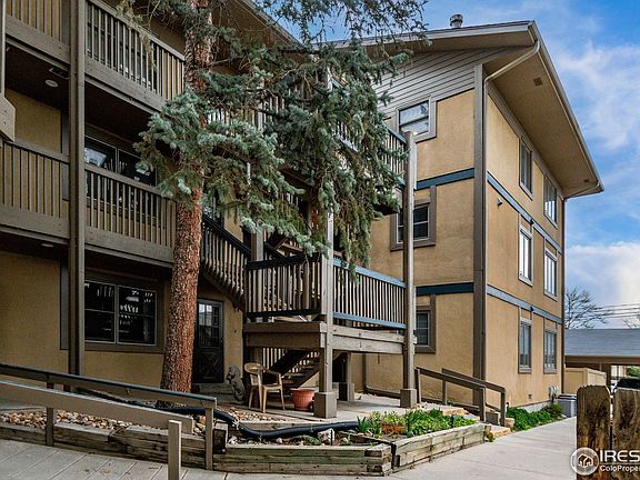 4th image of 400 Emery St #207