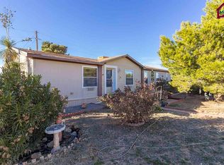 8945 Corona Rd, Las Cruces, NM 88012