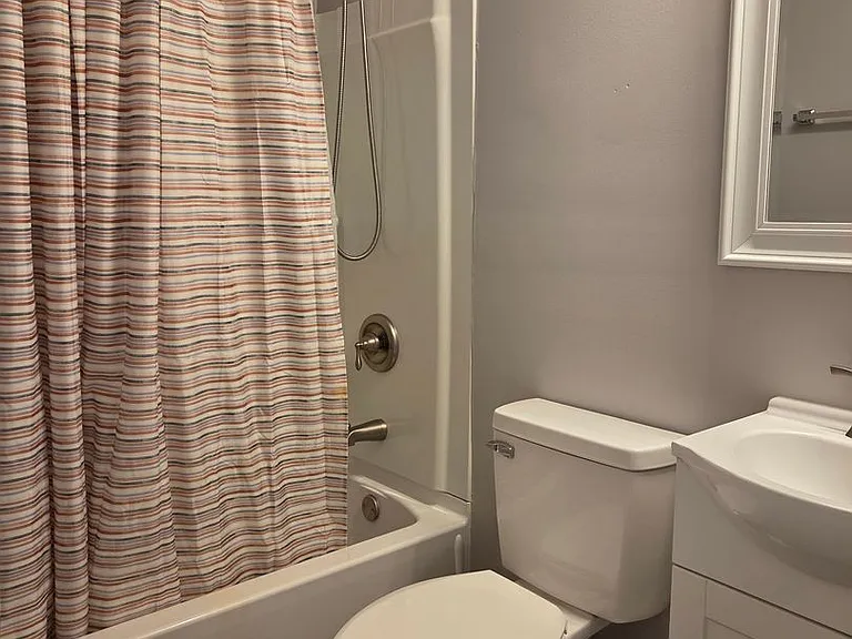 217 Foxwood Dr — Photo 10