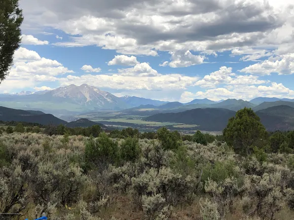 129 Kingbird Dr, Glenwood Springs, CO 81601