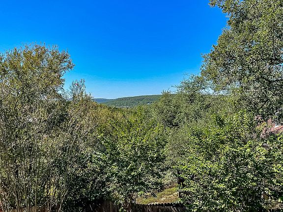 2nd image of 5203 Doe Valley Ln