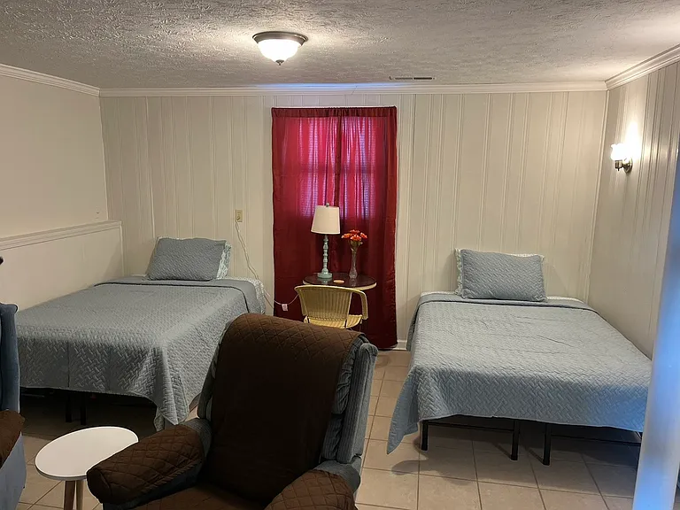 10801 Dorton Dr — Photo 33