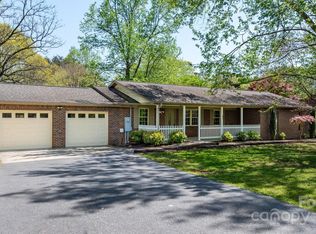 4067 Old Buff Rd, Hickory, NC 28602