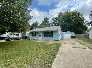 1108 Bel Aire Dr, Rantoul, IL 61866