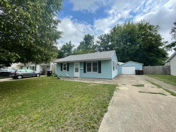 1108 Bel Aire Dr, Rantoul, IL 61866
