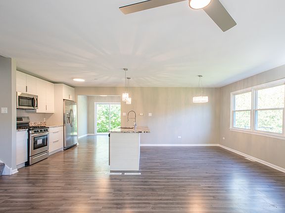 5th image of 22214 Cherie Ct