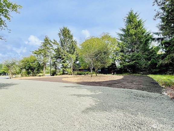 2nd image of 549 Point Brown Avenue SW