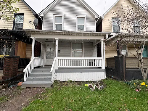 213 Lottridge St #1 Photo 1