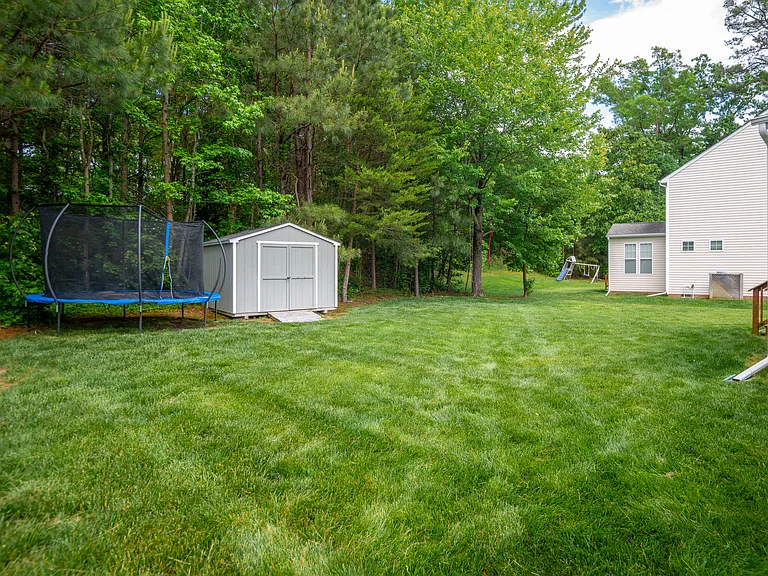 300 Kilt Dr — Photo 49