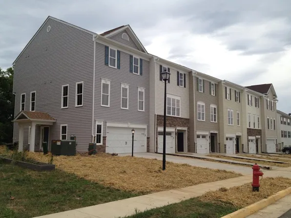 5228 Pan Tops Dr, Stephens City, VA 22655