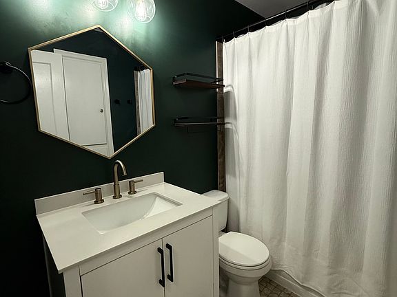 5th image of 5319 Linden St