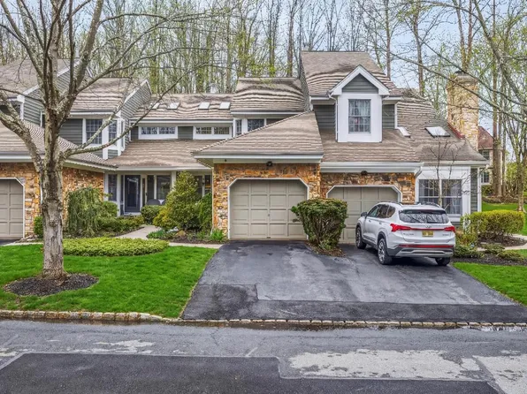 32 Coriander Dr, Princeton, NJ 08540