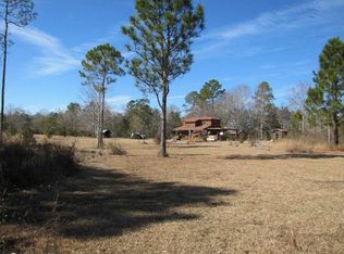 97 Farmer Rd, Perkinston, MS 39573