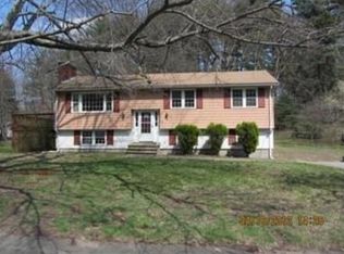 9 Biscayne Dr, Billerica, MA 01821