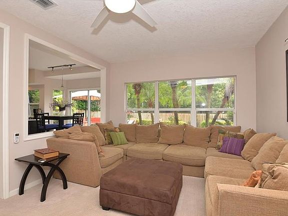 3rd image of 856 Garden Glen Loop