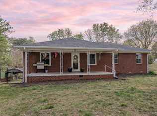 3244 Maple Ave, Burlington, NC 27215