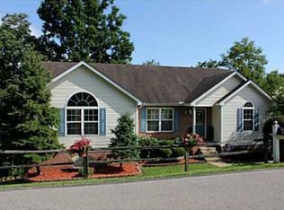 111 Ridgewood Frst, Saint Albans, WV 25177