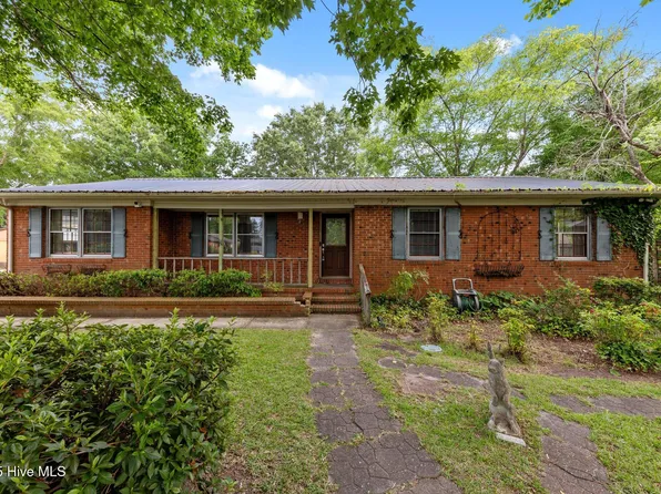 114 Birch Circle, Raeford, NC 28376