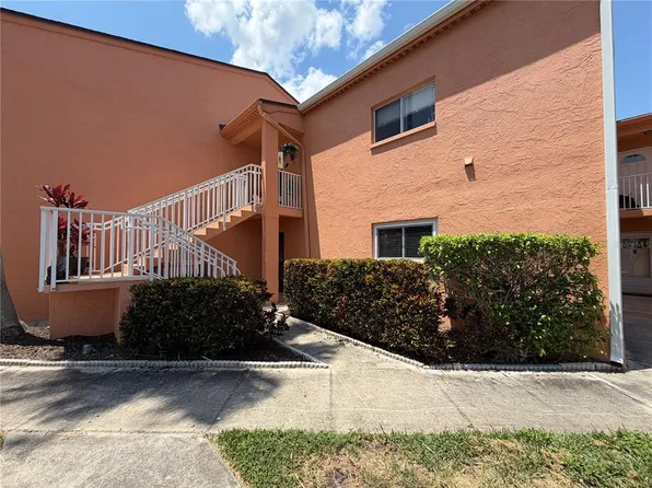 7400 SUNSHINE SKYWAY LANE S #105, ST PETERSBURG, FL 33711