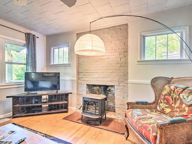 64 Bryson Rd — Photo 7