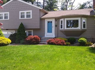 14 Woodard Rd, Walpole, MA 02081