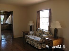 5th image of 314 Vesta Cir